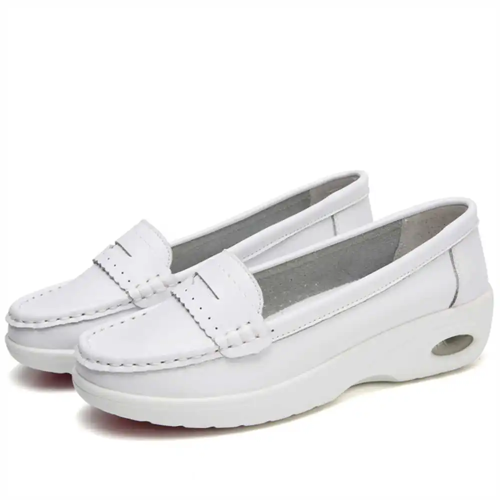 Thick Sole Slipon White Traine – Luxury Lifestyle Shorts Bewertung und Preis